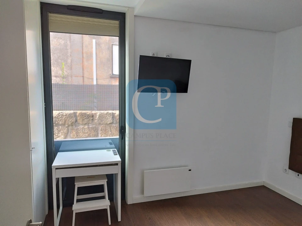 Apartamento T1 para Arrendamento em Paranhos Foto 8