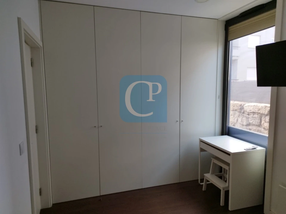 Apartamento T1 para Arrendamento em Paranhos Foto 9