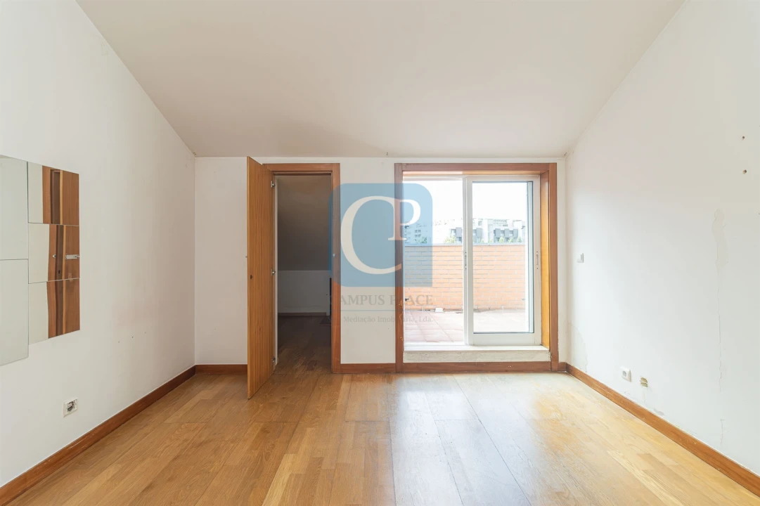 Apartamento T1 para Arrendamento em São Mamede de Infesta e Senhora da Hora Foto 18