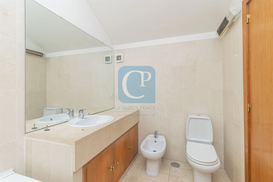 Apartamento T1 para Arrendamento em São Mamede de Infesta e Senhora da Hora Foto 22