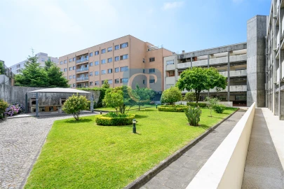 Apartamento T2 para Venda em Ramalde