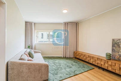 Apartamento T2 para Venda em Ramalde
