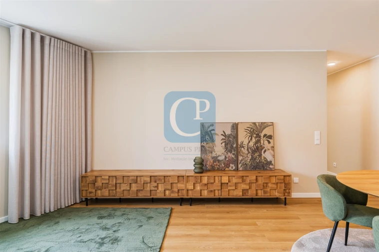 Apartamento T2 para Venda em Ramalde Foto 11