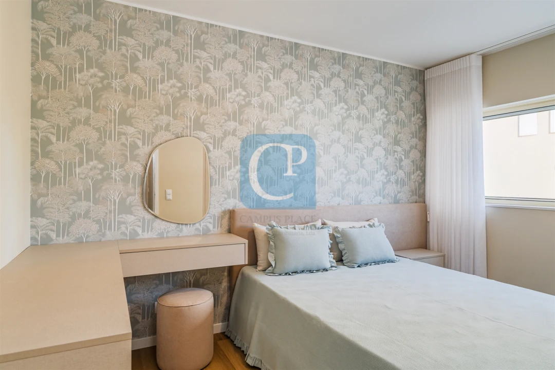 Apartamento T2 para Venda em Ramalde Foto 13