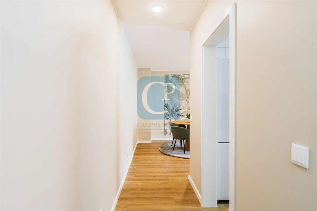 Apartamento T2 para Venda em Ramalde Foto 2