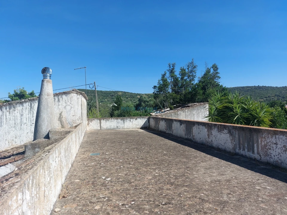 Quinta T5 para Venda em Santa Barbara de Nexe Foto 4