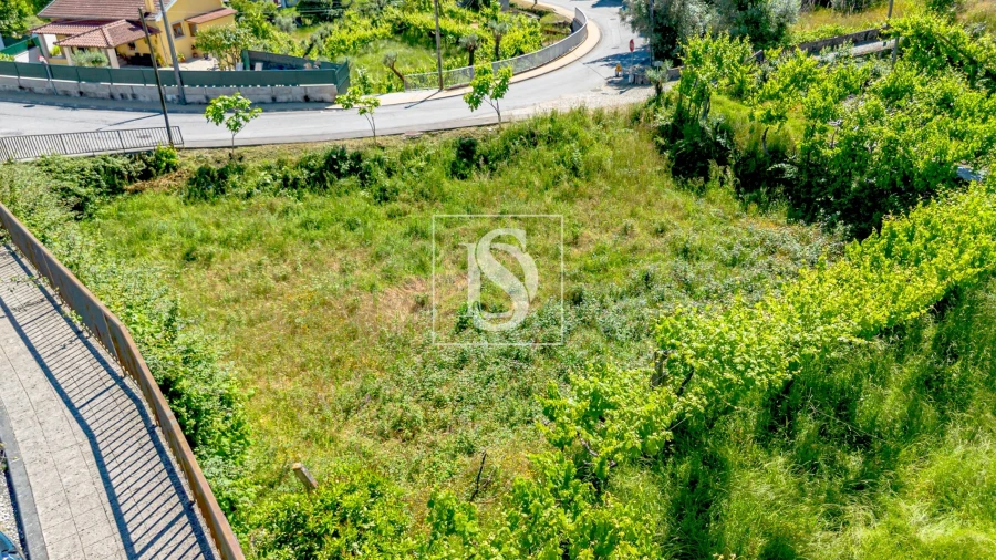 Terreno para Venda em Codeçoso