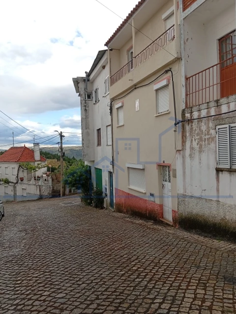 Apartamento T2 para Venda em Torre de Moncorvo