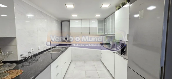 Moradia T3 para Venda em Alverca do Ribatejo e Sobralinho