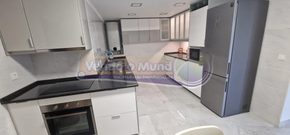 Moradia T3 para Venda em Alverca do Ribatejo e Sobralinho
