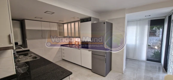 Moradia T3 para Venda em Alverca do Ribatejo e Sobralinho