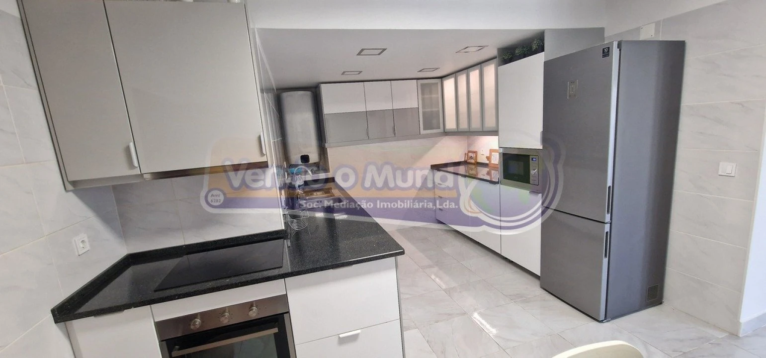 Moradia T3 para Venda em Alverca do Ribatejo e Sobralinho Foto 4