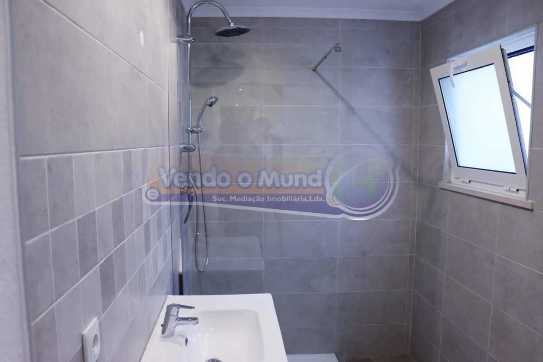 Moradia T1 para Venda em Salvaterra de Magos e Foros de Salvaterra Foto 14