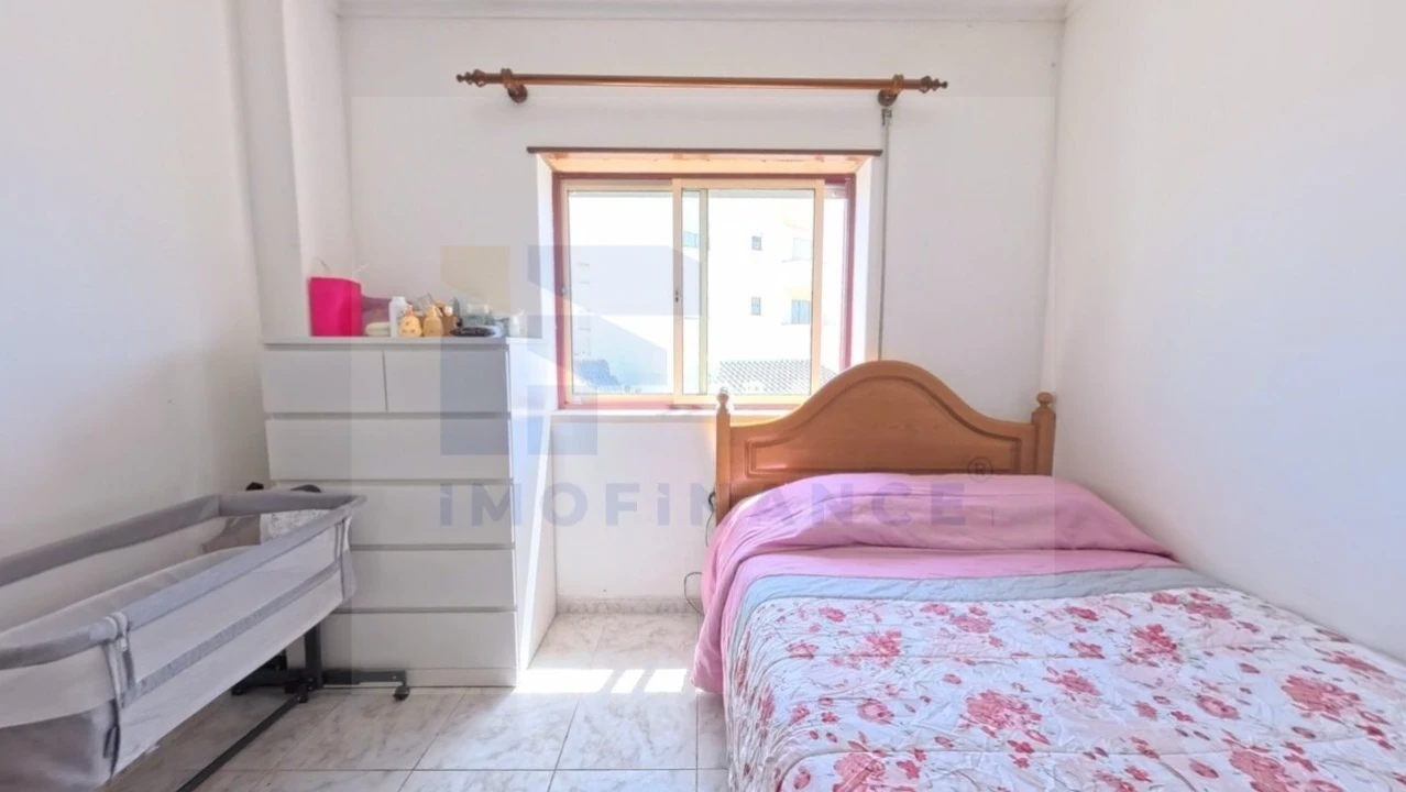 Apartamento T2 para Venda em Atouguia da Baleia Foto 6