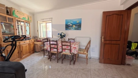 Apartamento T2 para Venda em Atouguia da Baleia