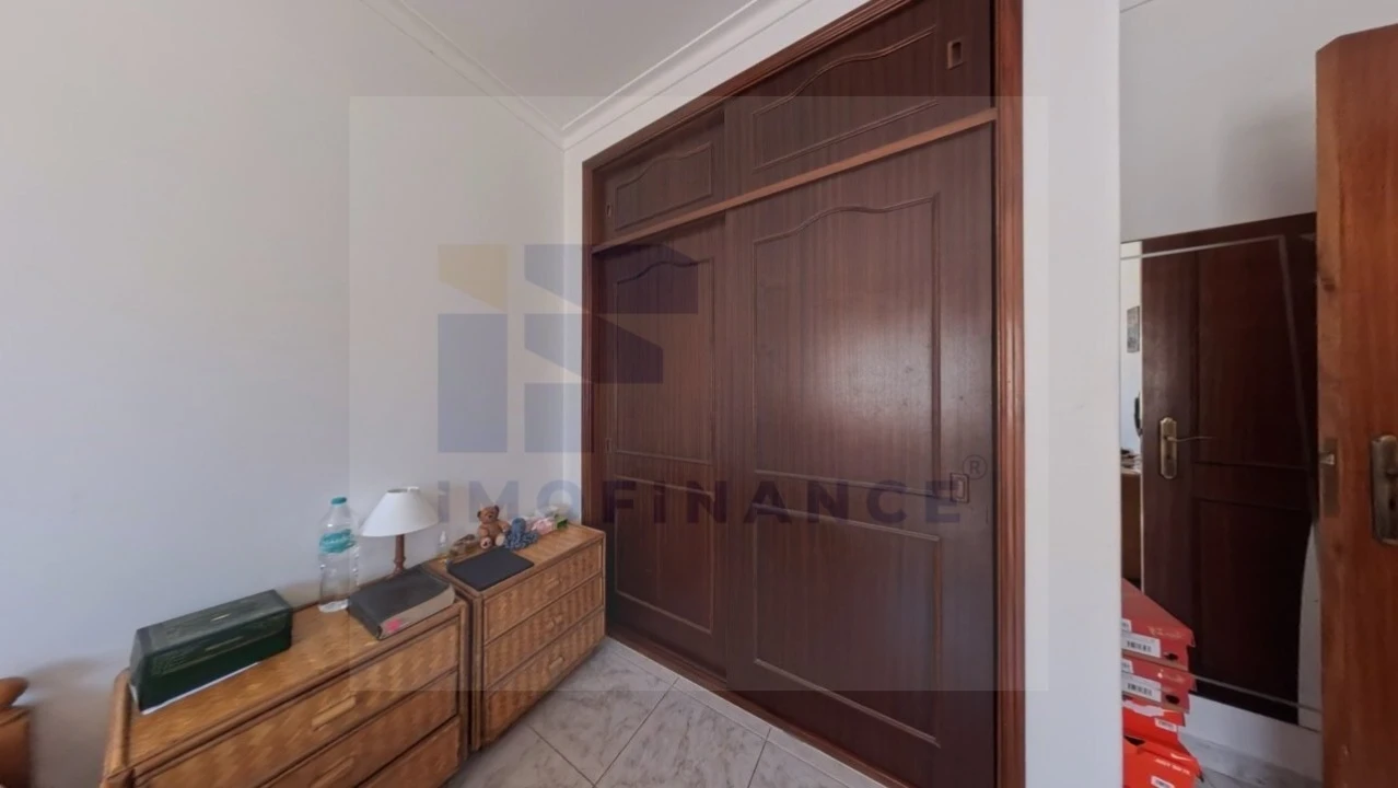 Apartamento T2 para Venda em Atouguia da Baleia Foto 9