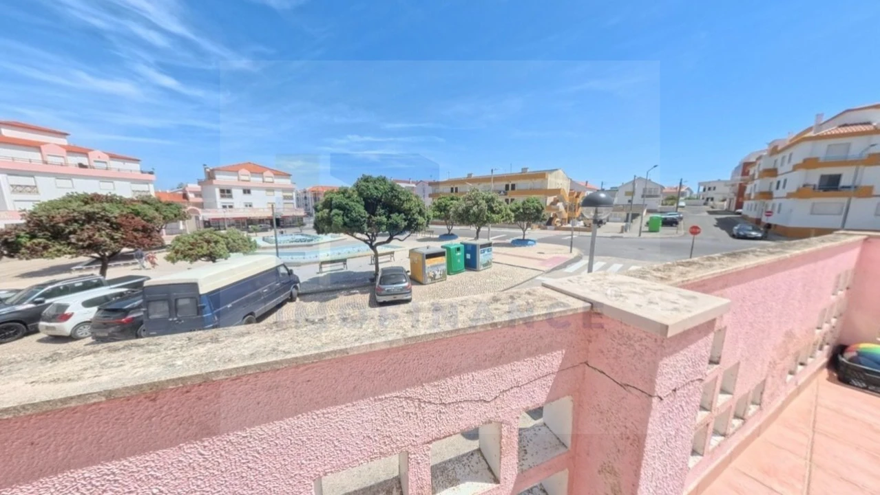 Apartamento T2 para Venda em Atouguia da Baleia Foto 19