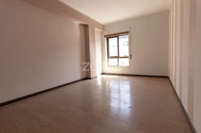 Apartamento T3 para Venda em São Vitor (Braga)