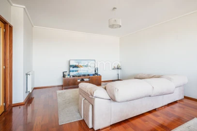 Apartamento T3 para Arrendamento em Cedofeita, Santo Ildefonso, Sé, Miragaia, São Nicolau e Vitória