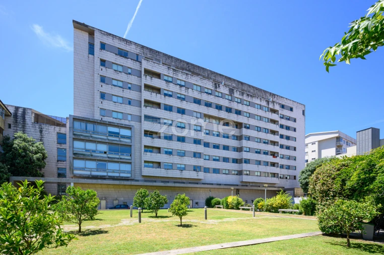 Apartamento T3 para Arrendamento em Cedofeita, Santo Ildefonso, Sé, Miragaia, São Nicolau e Vitória Foto 36
