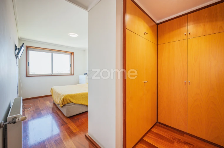Apartamento T3 para Arrendamento em Cedofeita, Santo Ildefonso, Sé, Miragaia, São Nicolau e Vitória Foto 17