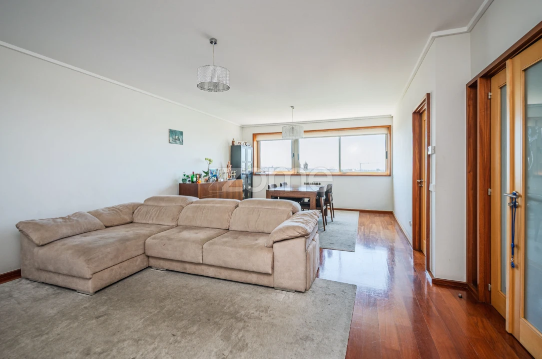 Apartamento T3 para Arrendamento em Cedofeita, Santo Ildefonso, Sé, Miragaia, São Nicolau e Vitória Foto 8