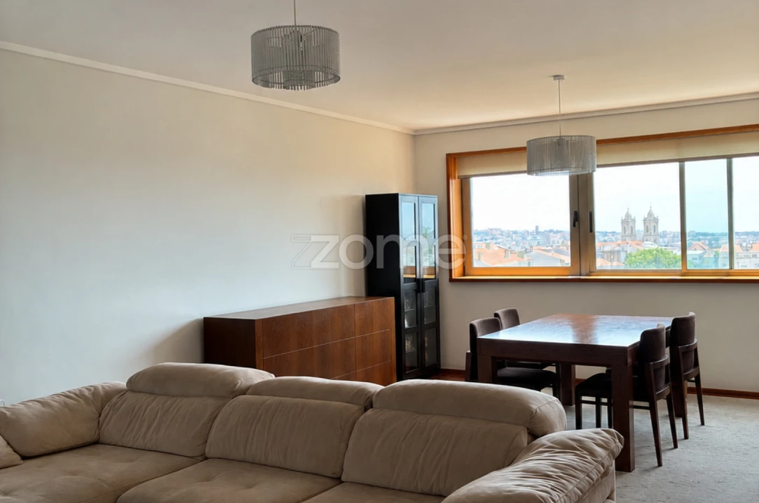 Apartamento T3 para Arrendamento em Cedofeita, Santo Ildefonso, Sé, Miragaia, São Nicolau e Vitória Foto 2