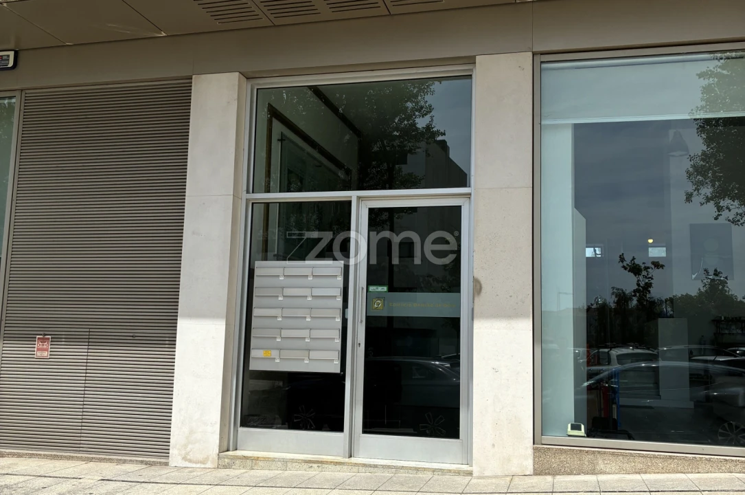 Apartamento T3 para Arrendamento em Cedofeita, Santo Ildefonso, Sé, Miragaia, São Nicolau e Vitória Foto 38