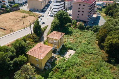Prédio para Venda em Gondomar (São Cosme), Valbom e Jovim