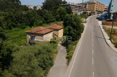 Prédio para Venda em Gondomar (São Cosme), Valbom e Jovim