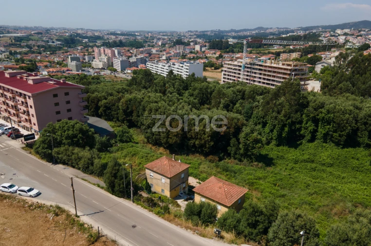Prédio para Venda em Gondomar (São Cosme), Valbom e Jovim Foto 9