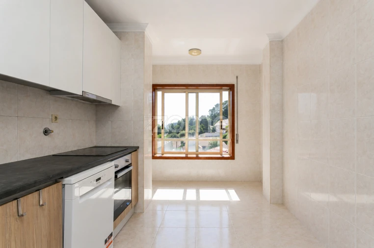 Apartamento T2 para Venda em Oliveira do Douro Foto 11