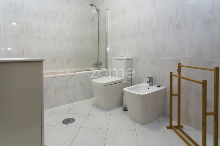 Apartamento T2 para Venda em Oliveira do Douro Foto 15