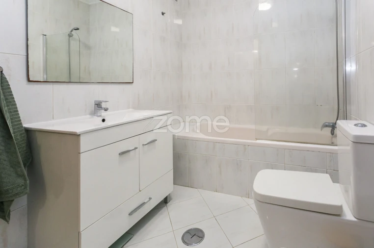 Apartamento T2 para Venda em Oliveira do Douro Foto 14