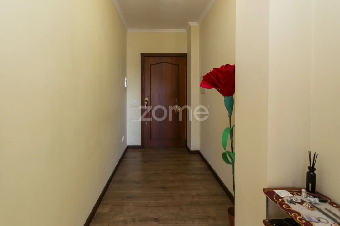Apartamento T2 para Venda em Oliveira do Douro Foto 5