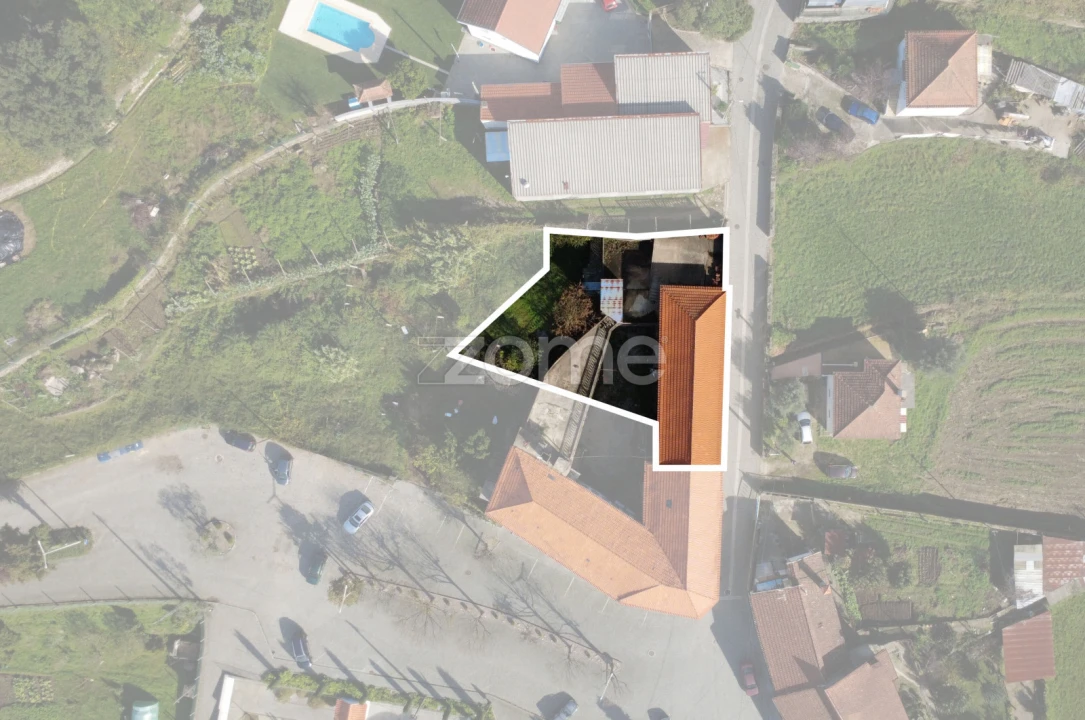 Moradia T3 para Venda em Escariz Foto 5