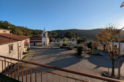 Moradia T3 para Venda em Escariz