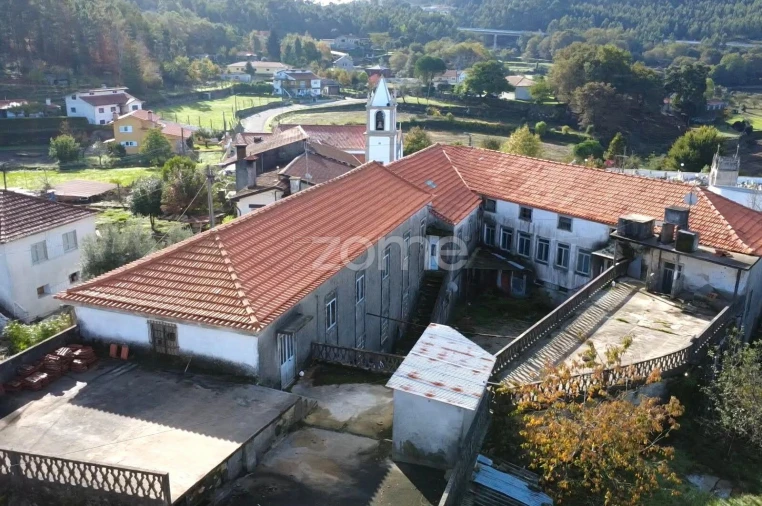 Moradia T3 para Venda em Escariz Foto 2