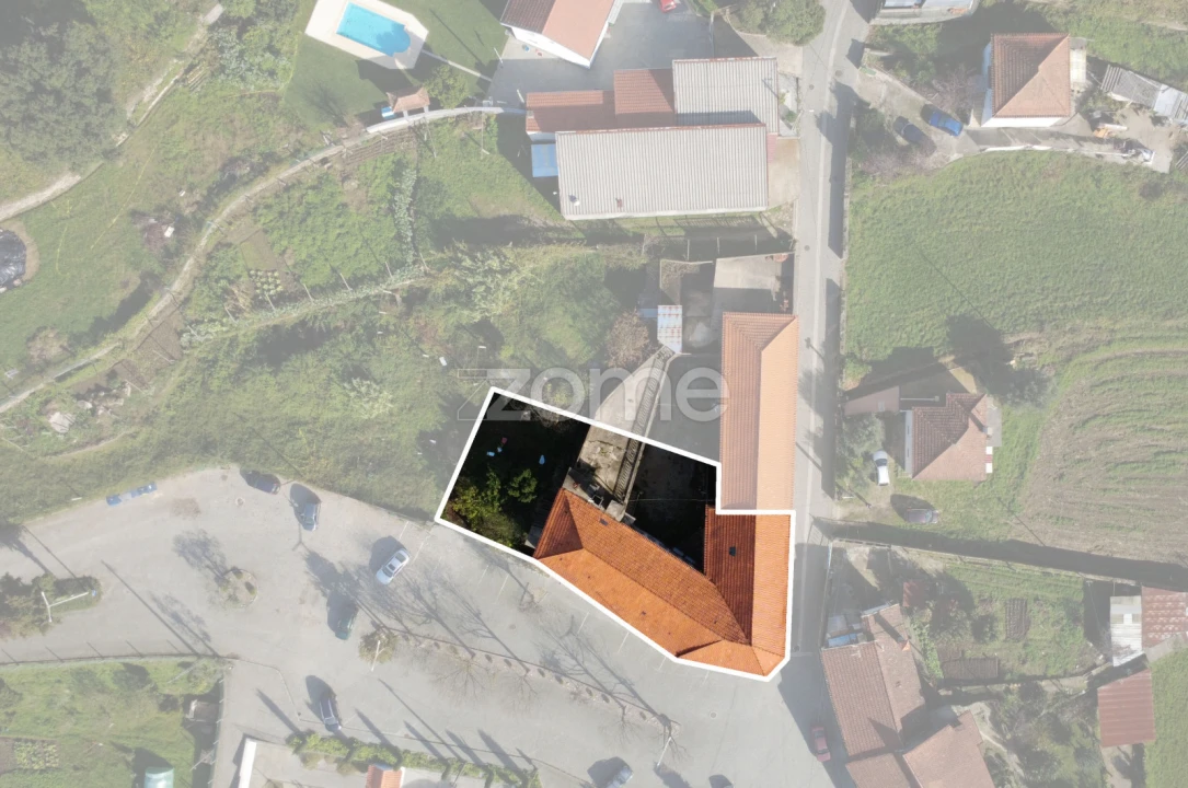 Moradia T3 para Venda em Escariz Foto 4