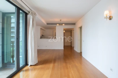 Apartamento T1 para Arrendamento em Avenidas Novas