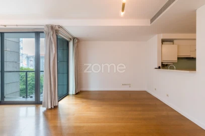 Apartamento T1 para Arrendamento em Avenidas Novas