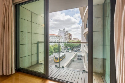 Apartamento T1 para Arrendamento em Avenidas Novas