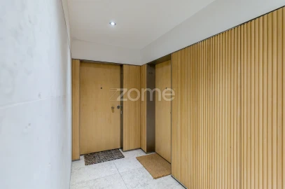 Apartamento T1 para Arrendamento em Avenidas Novas