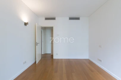 Apartamento T1 para Arrendamento em Avenidas Novas