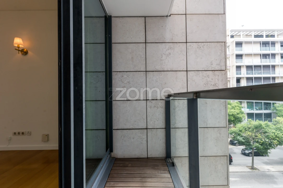 Apartamento T1 para Arrendamento em Avenidas Novas Foto 19