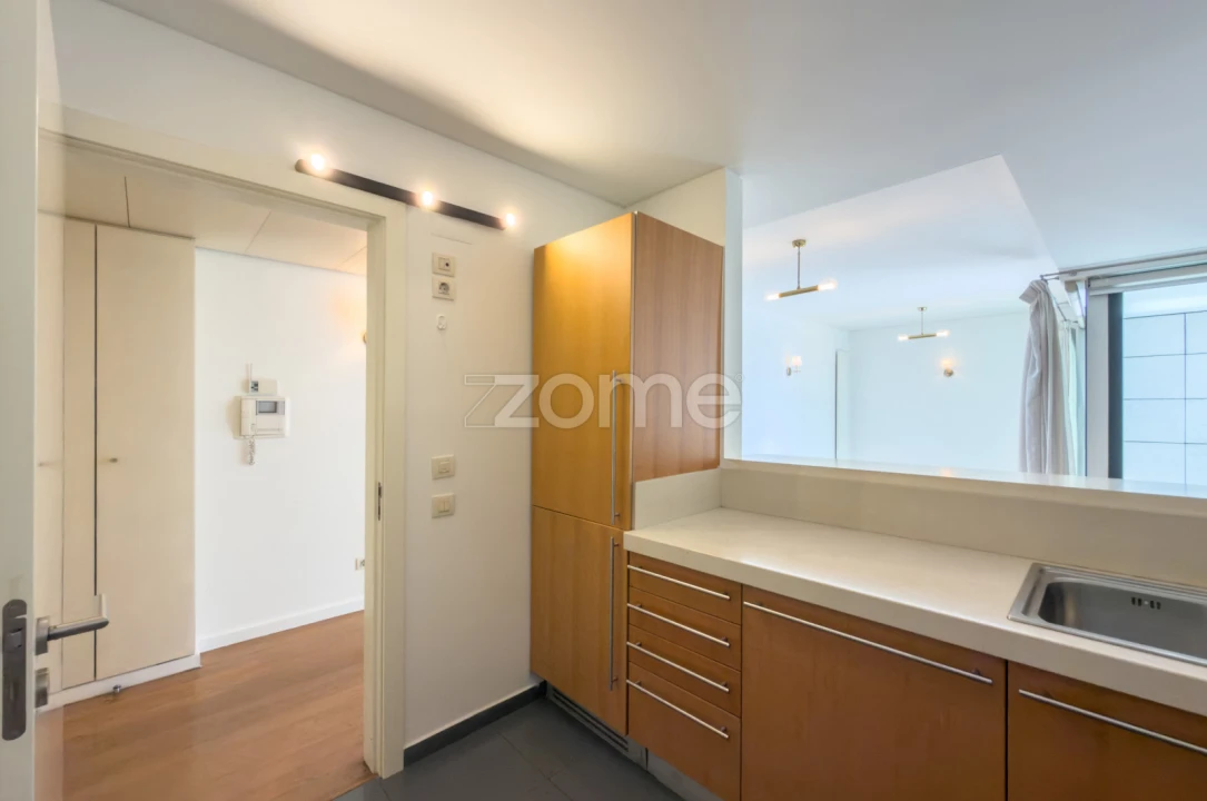Apartamento T1 para Arrendamento em Avenidas Novas Foto 9