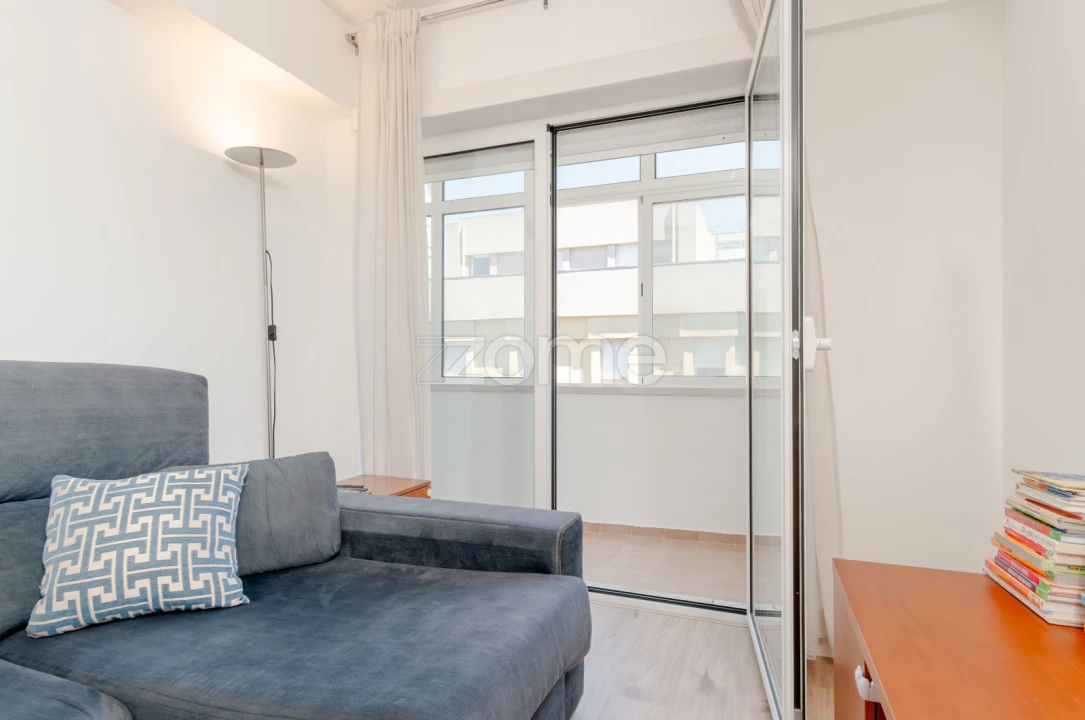 Apartamento T2 para Venda em São Domingos de Benfica Foto 7