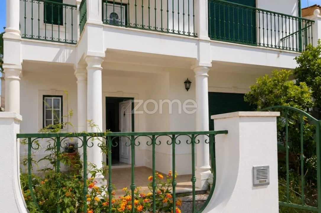 Moradia T4 para Venda em Vila Nova da Barquinha Foto 2
