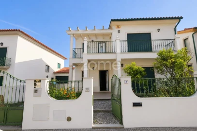 Moradia T4 para Venda em Vila Nova da Barquinha