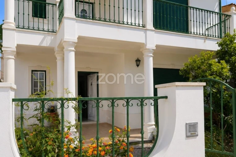 Moradia T4 para Venda em Vila Nova da Barquinha Foto 2